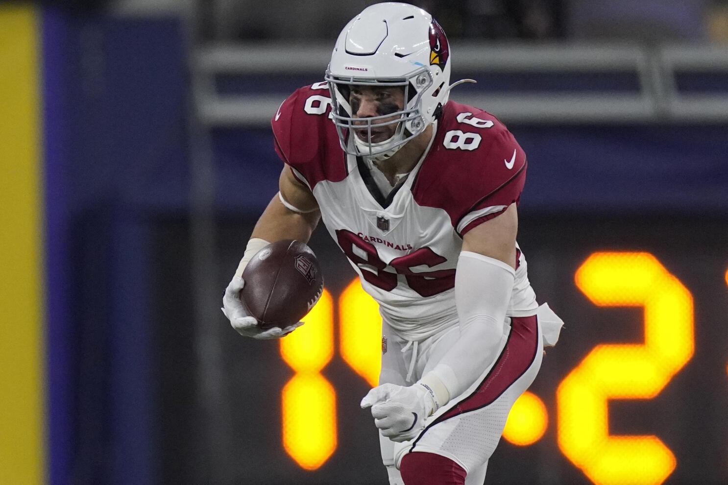 Tight end Zach Ertz agrees to 3 year deal with Cardinals AP News